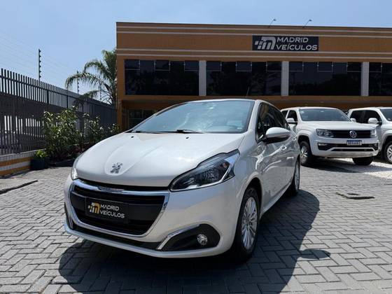 PEUGEOT 208 1.2 ALLURE 12V FLEX 4P MANUAL